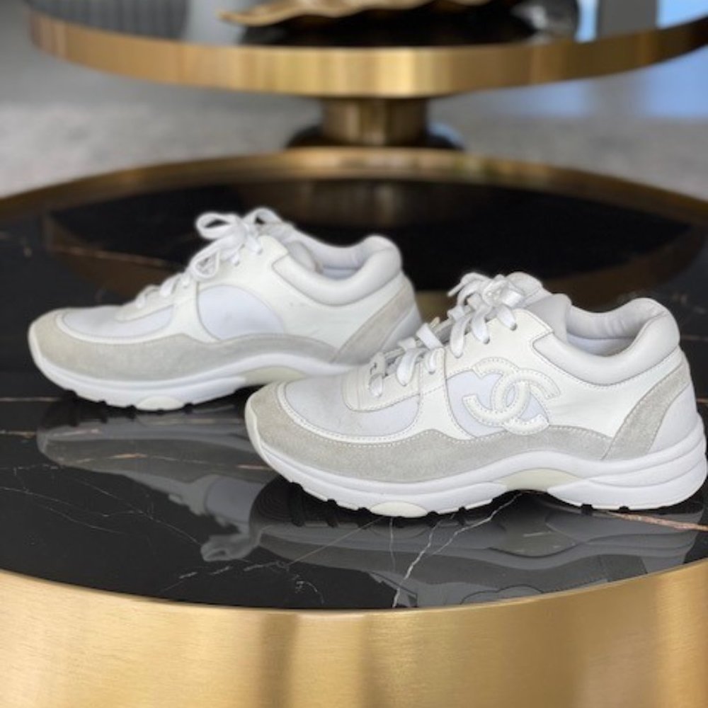 Chanel - Picture 2 of 5